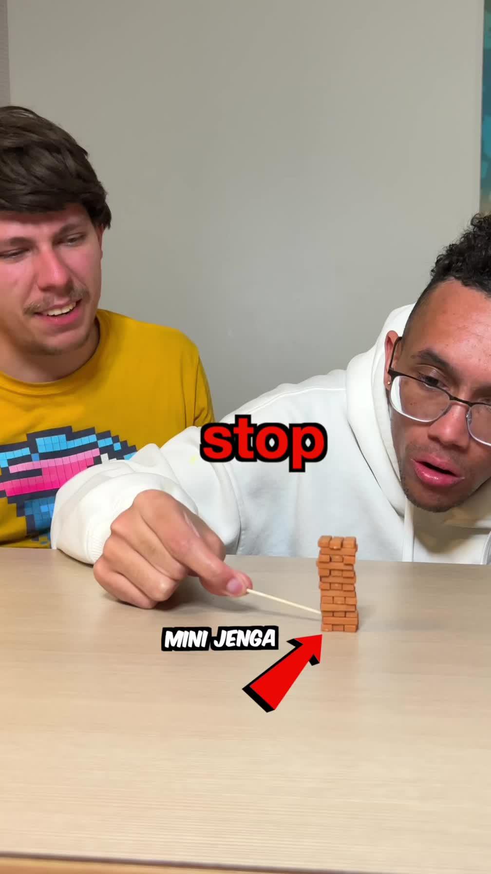 Install Skins Clothes Maker for Roblox to surprise friends with unique skin models.