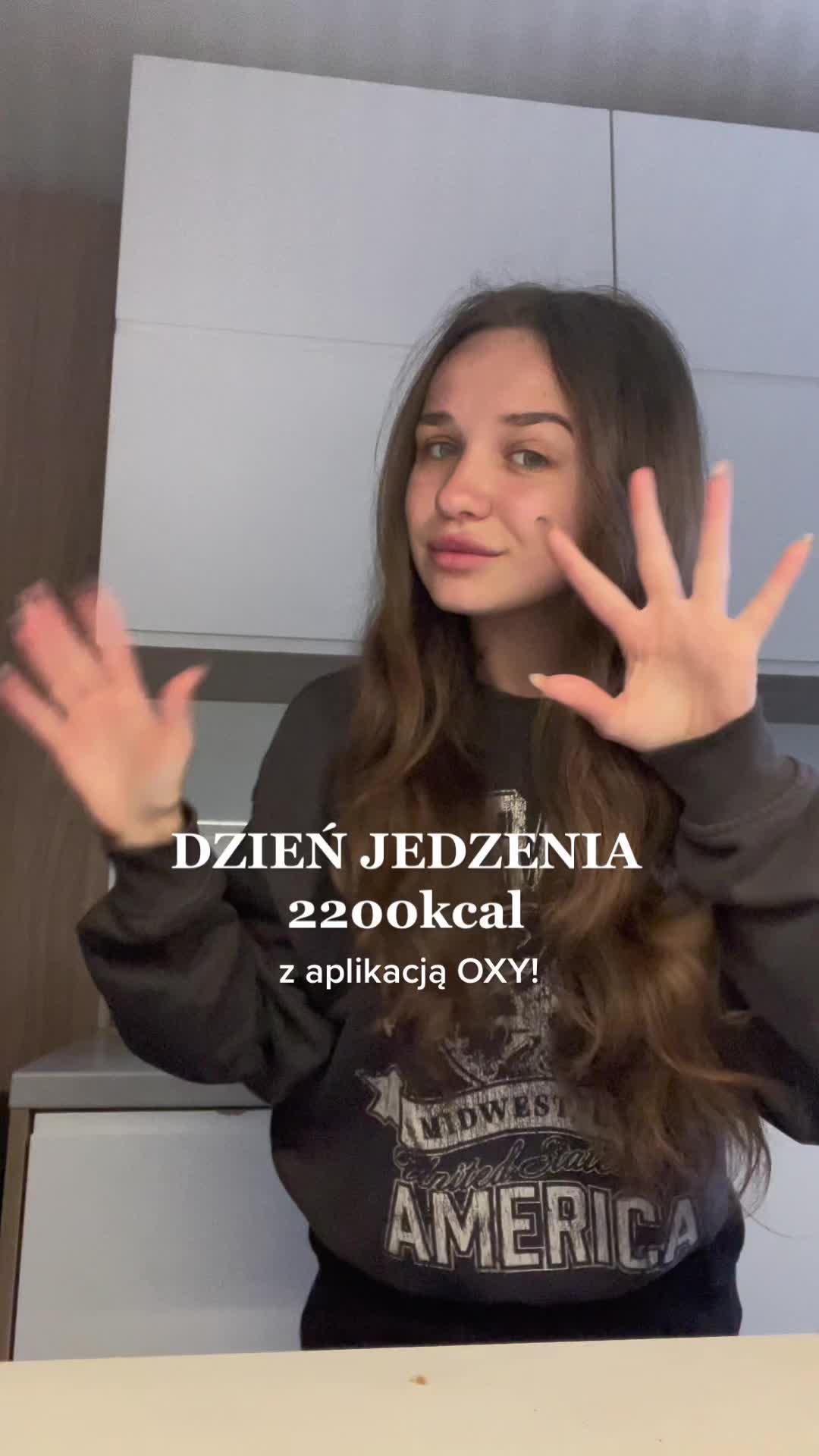 Który posiłek przypadł Ci najbardziej do gustu? 🫶🏻  #oxy #oxydiet  #dzienjedzenia #cojemwciagudnia #dzienjedzenianiki #zdrowejedzenie #wspolpracaplatna 