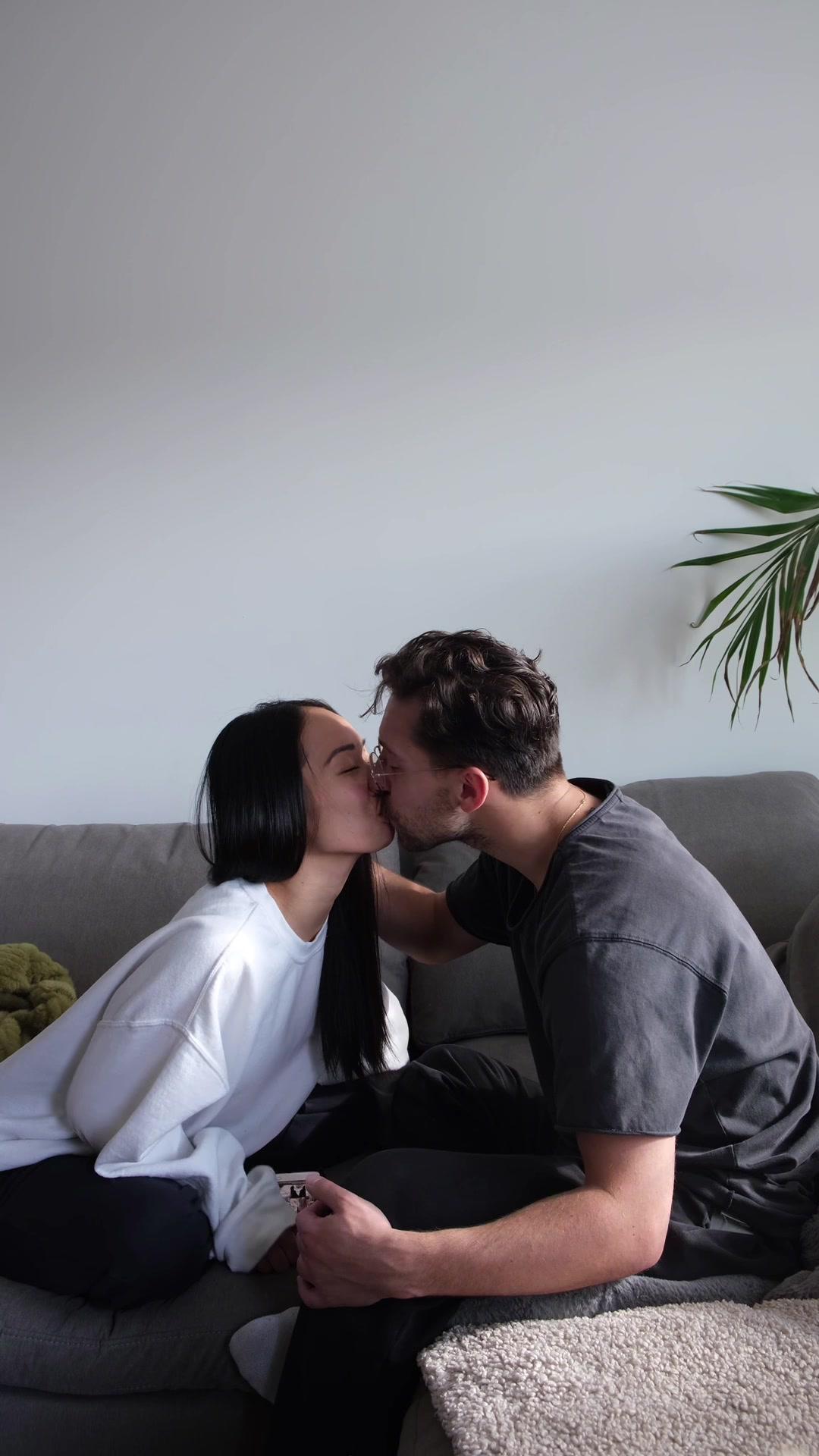 Who doesn’t love a good chat? Try out @together.for.couples with your partner and get DEEP 🤪 #TogetherApp #CommunicationIsKey #RelationshipTips #RelationshipGoals