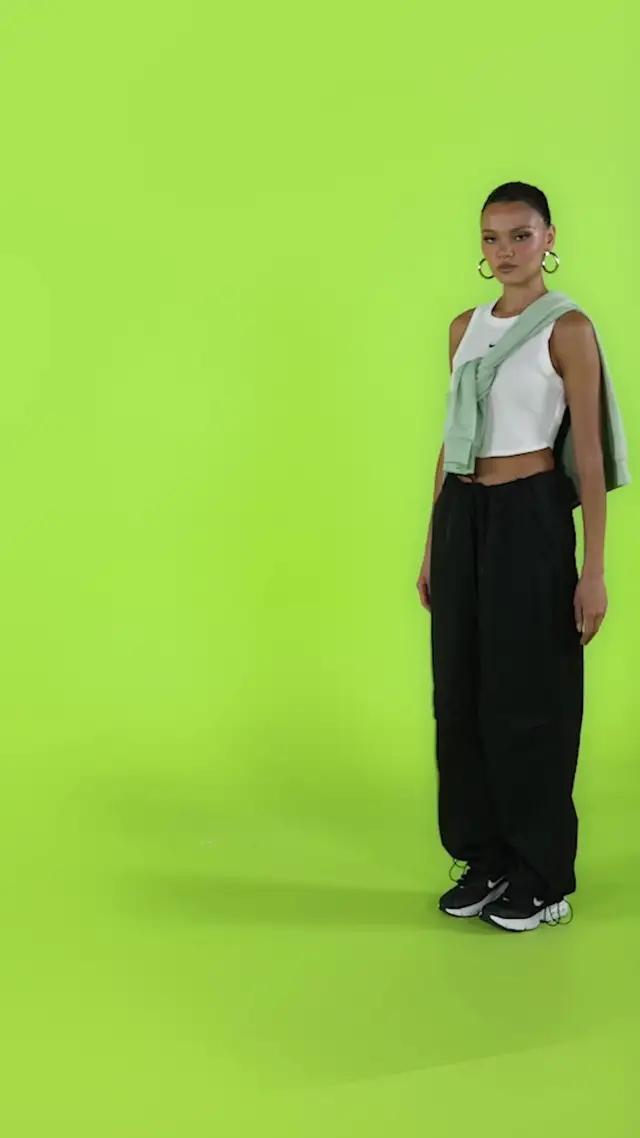 عروض كبرى على السنيكرز والتيشيرتات والساعات وغيرها. ترا المنتجات تروح بسرعة،لاحقوا وتسوقوا