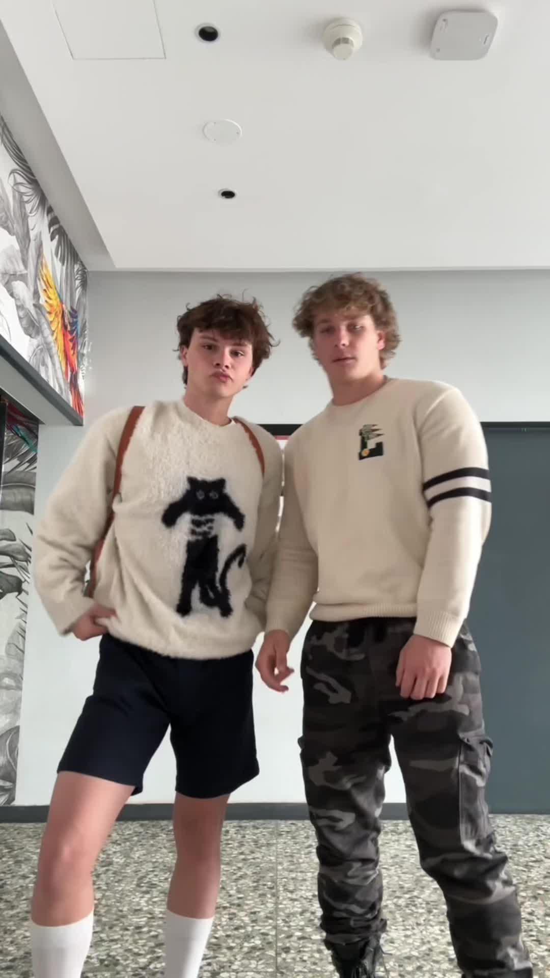 how to survive a long distance relationship (by long distance pros)! #couple #mlm #gay #couplegoals #love8app