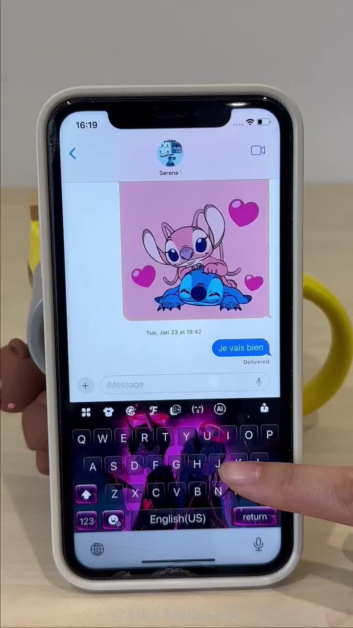 Enjoy a fully customizable keyboard