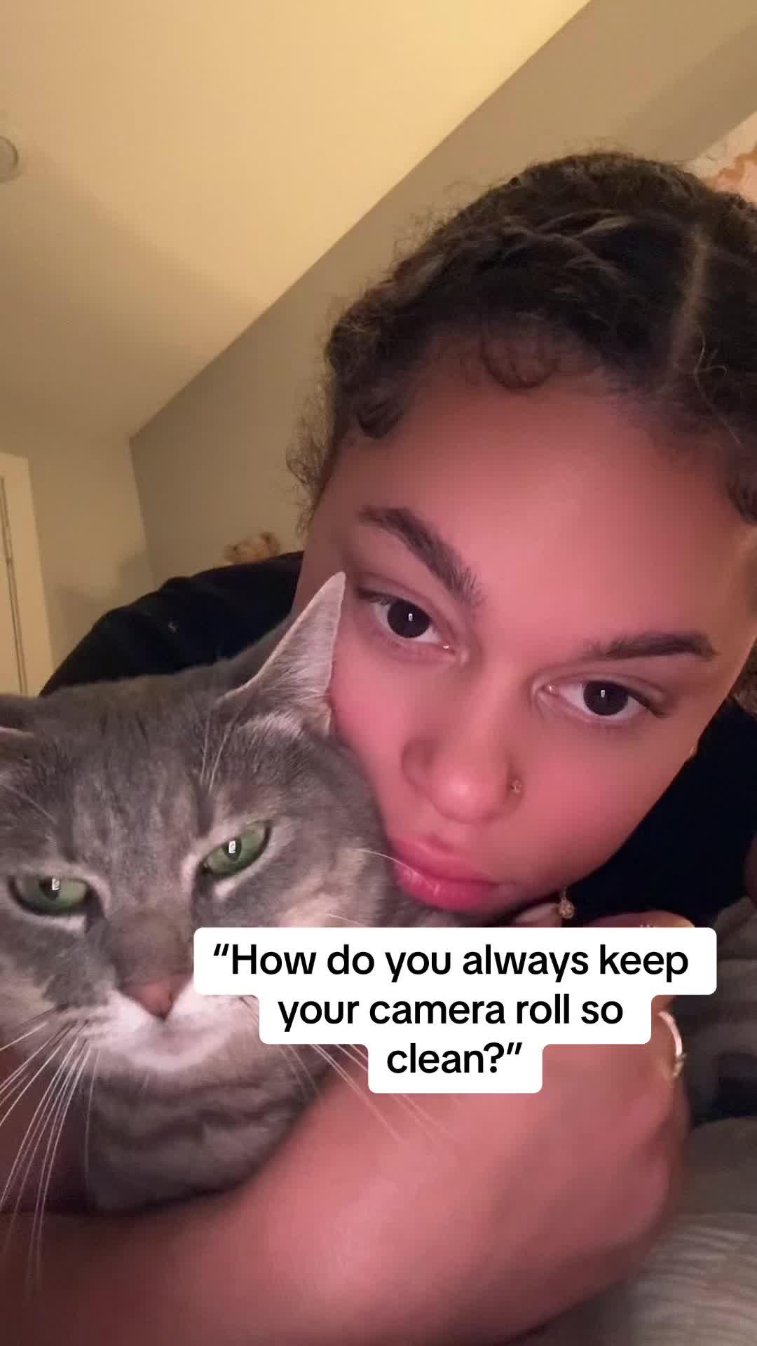 Swipe them pics to the LEFT! #clean #cleancameraroll #cameraroll #swipeWipe #swipe #storage #photos #swiping @SwipeWipe - Photo Cleaner