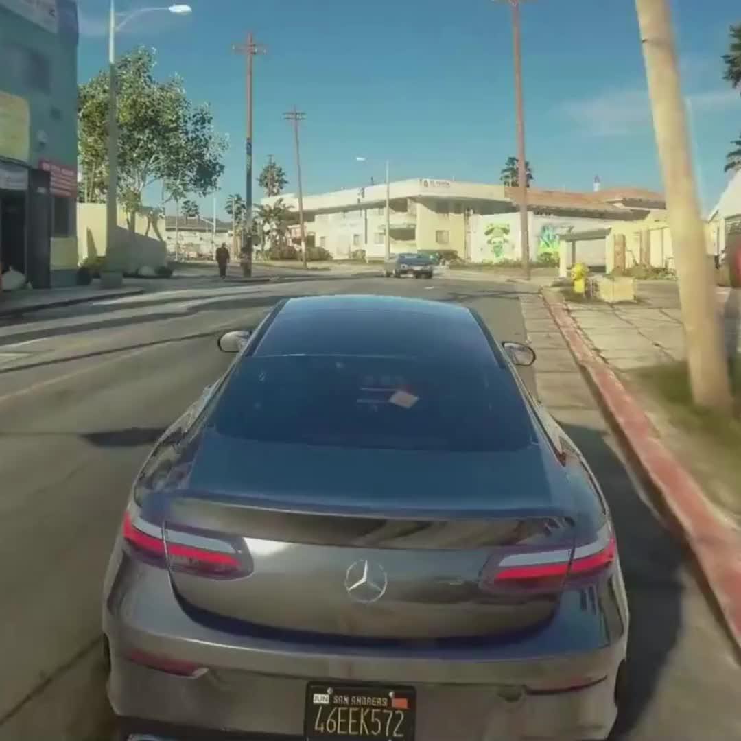Download and play the best racing game for FREE!