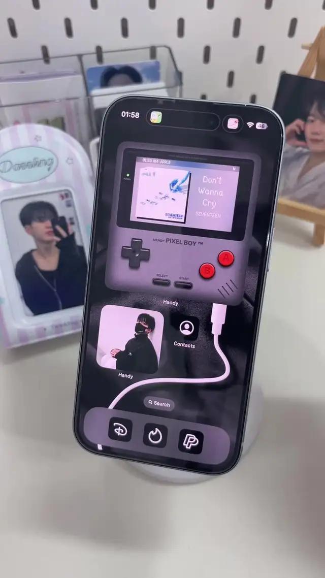 Handy is a FREE and personalized APP various Theme,  Weather, Photo, Clock to pick any widget