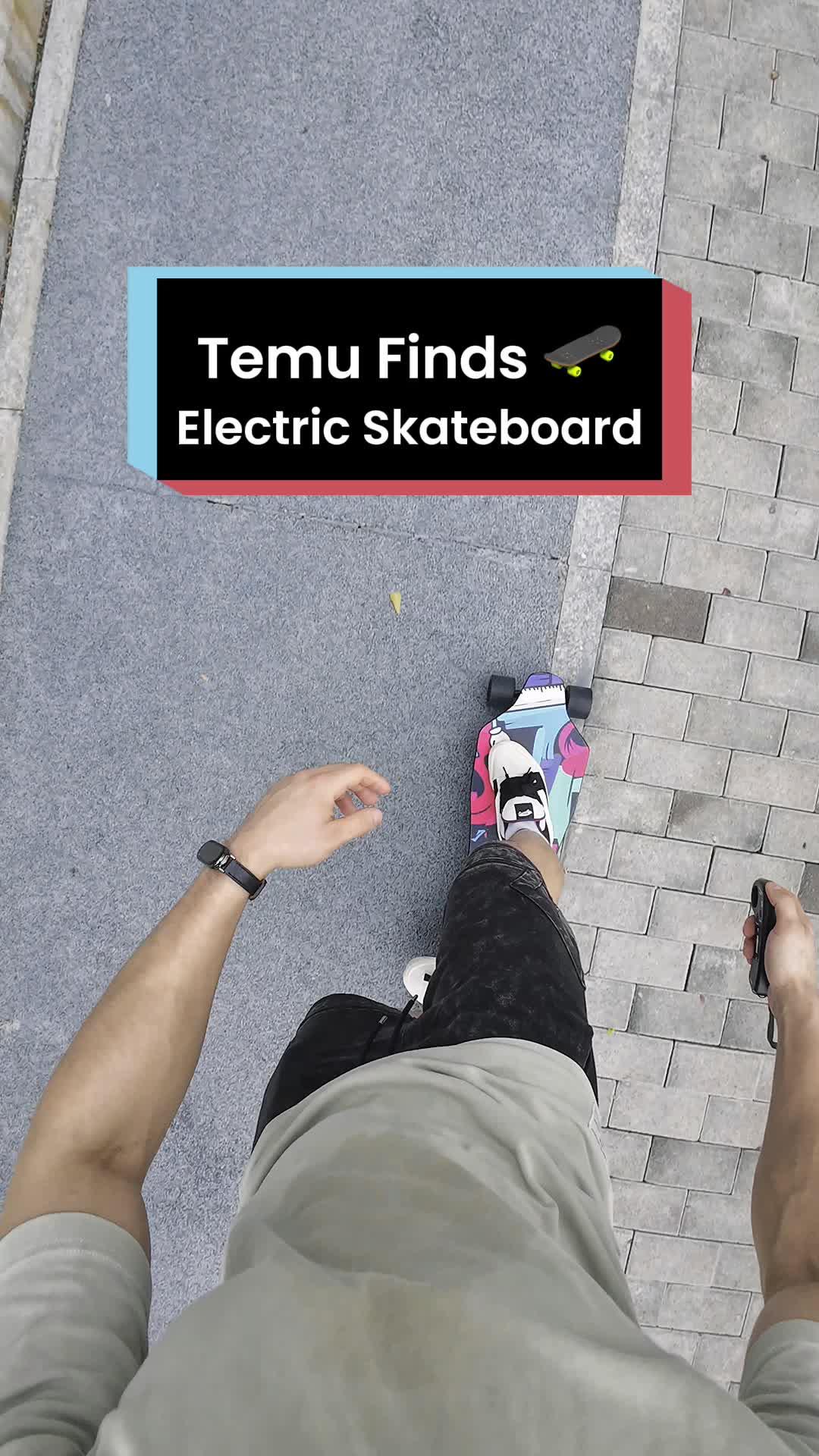 Zoom into the future with this electric skateboard! ⚡🛹 Glide through the streets with style and ease. City commuting just got way cooler! #SkateRevolution #EBoardBreeze #RideElectric #UrbanExplorer