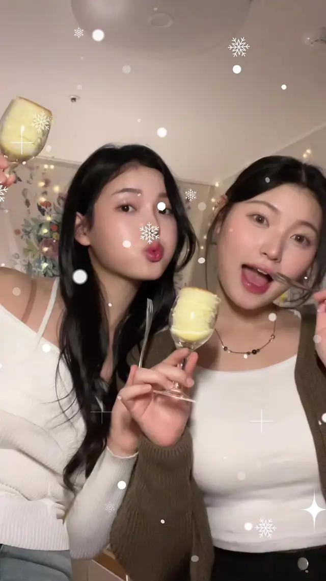 이번 연말에는 스타벅스로 마음을 표현해 보아요! #STARBUCKSCAKEPARTY #스타벅스 #스타벅스온라인스토어 #케이크주문 #부드러운고구마생크림케이크 