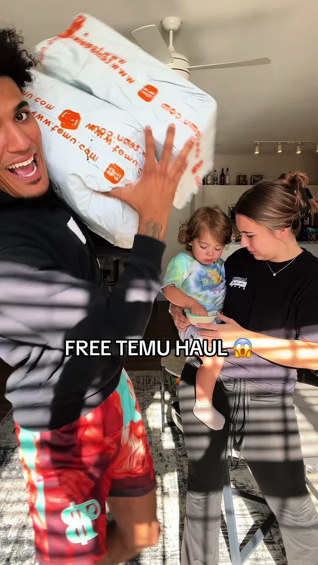 Had to get right with the free items 😭+ 🎉🔍code: dmr2726 for Free items on #temu and 🔗 in bi0 (App new users only with qualifying orders)