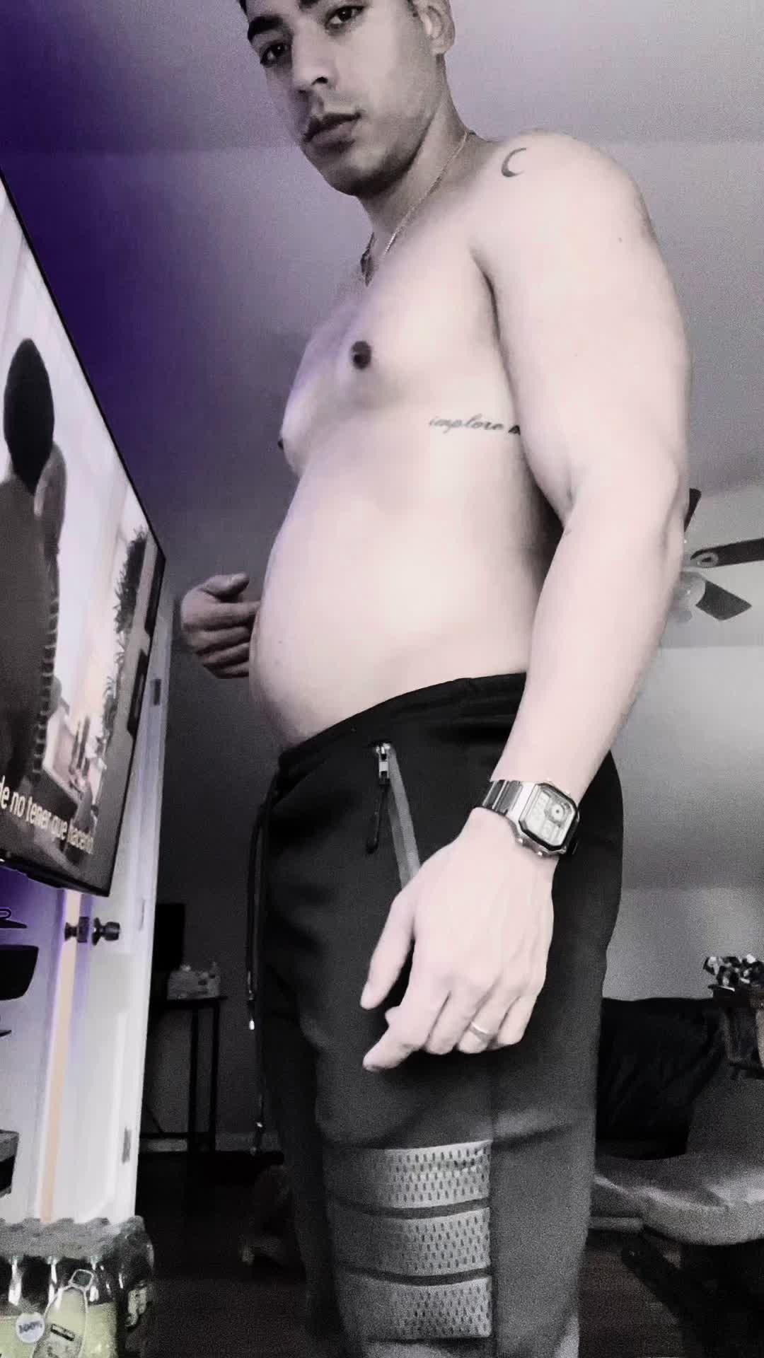 Lazy girl workout! Workout at home at any time, with zero equipment.