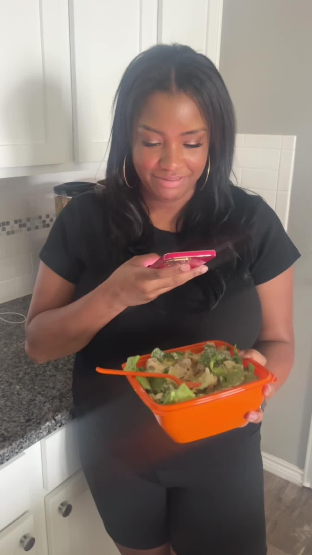 Track calories from your gallery.Try a healthy diet today!