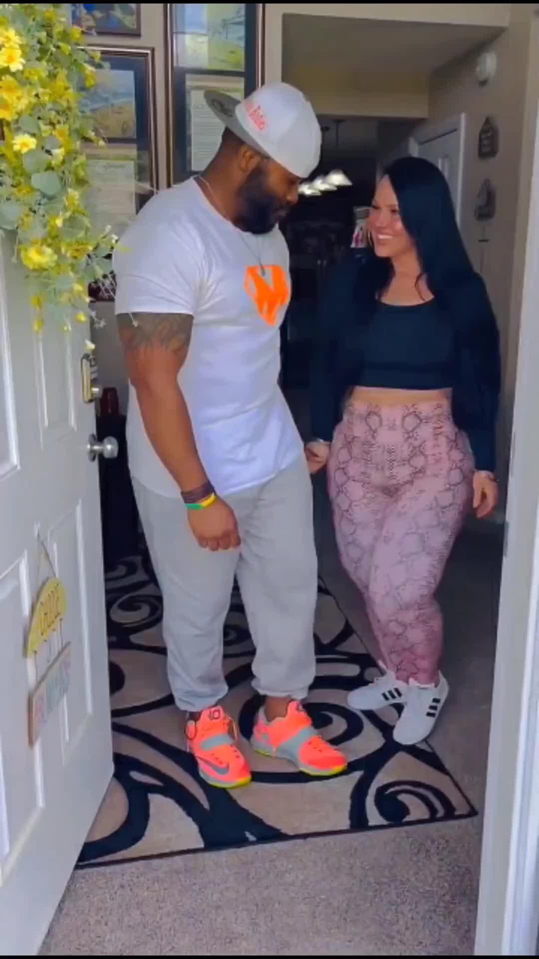 Date, Chat with Real Curvy girls.