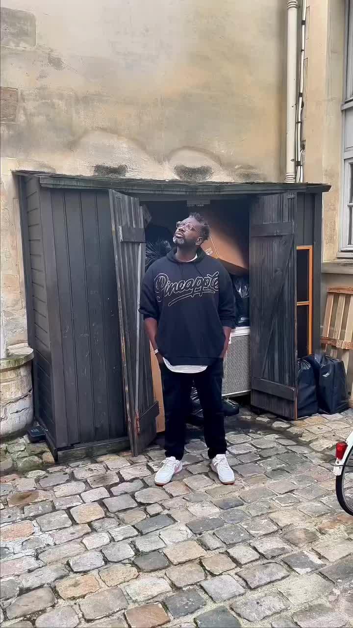 Try our AI Photo Editor to give your photos a fresh new look! Experience it now!