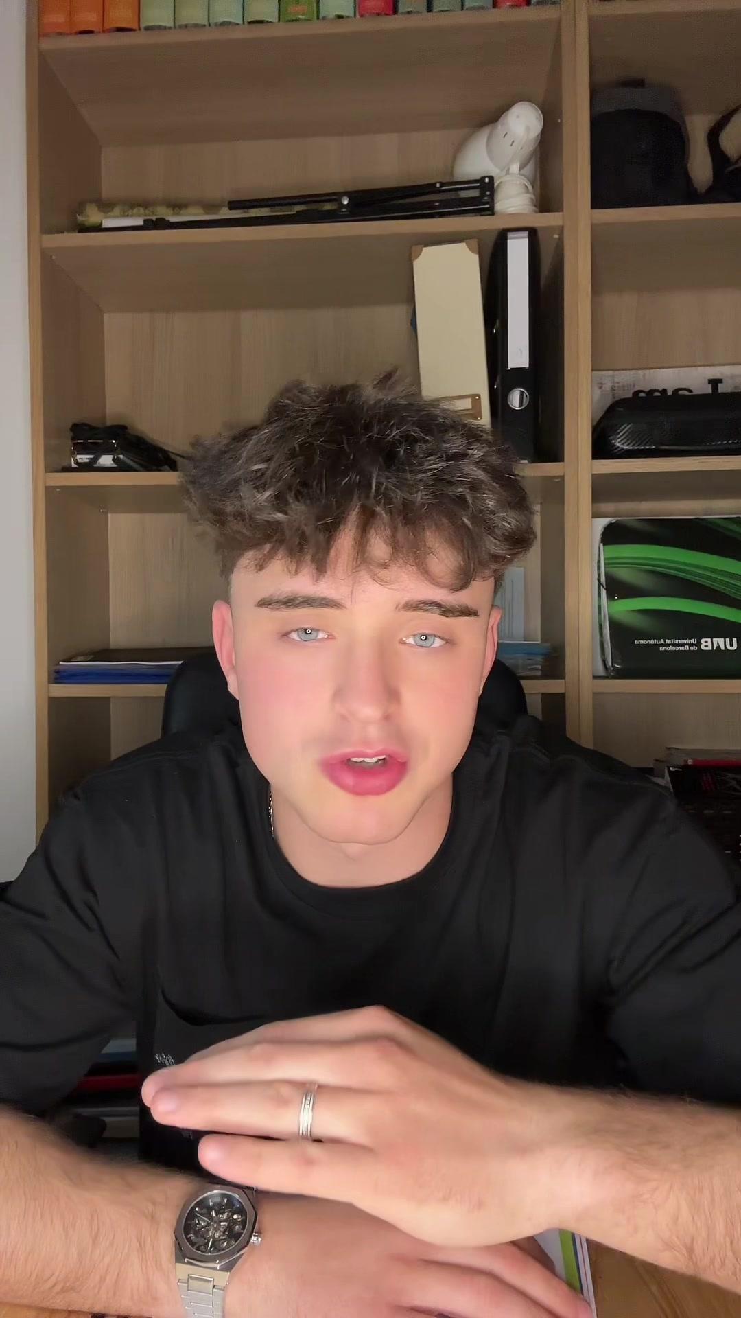 Link en mi perfil😁🫡 @Knowunity 