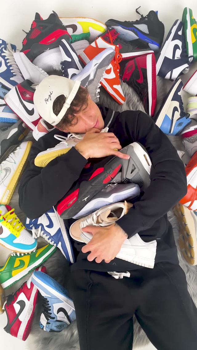 Sneaker Release Kalender

Über 3.000.000 Benutzer
Kostenloser Download 
4,9/5 Sterne Bewertung