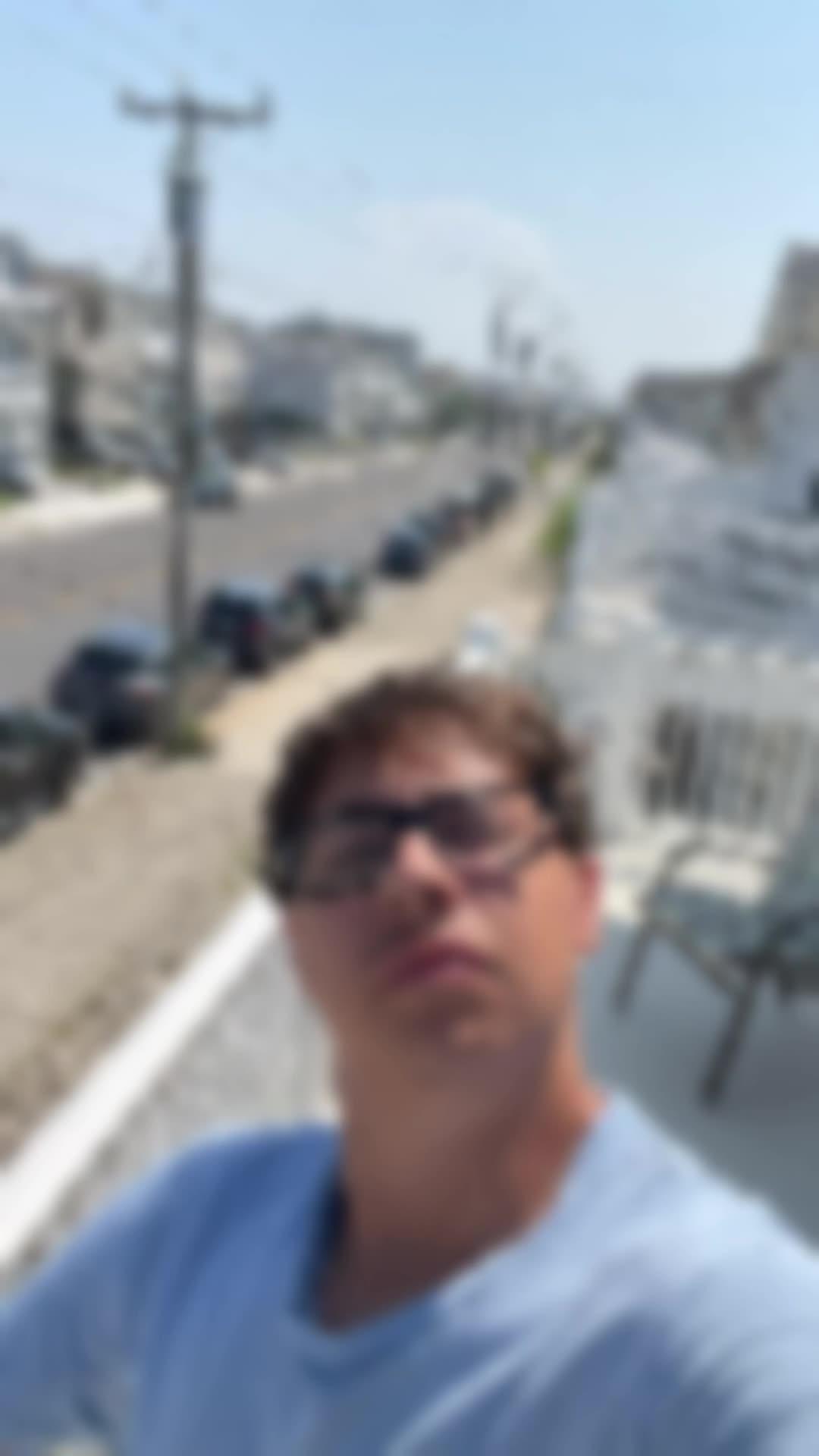 Get amazing photos with this AI app