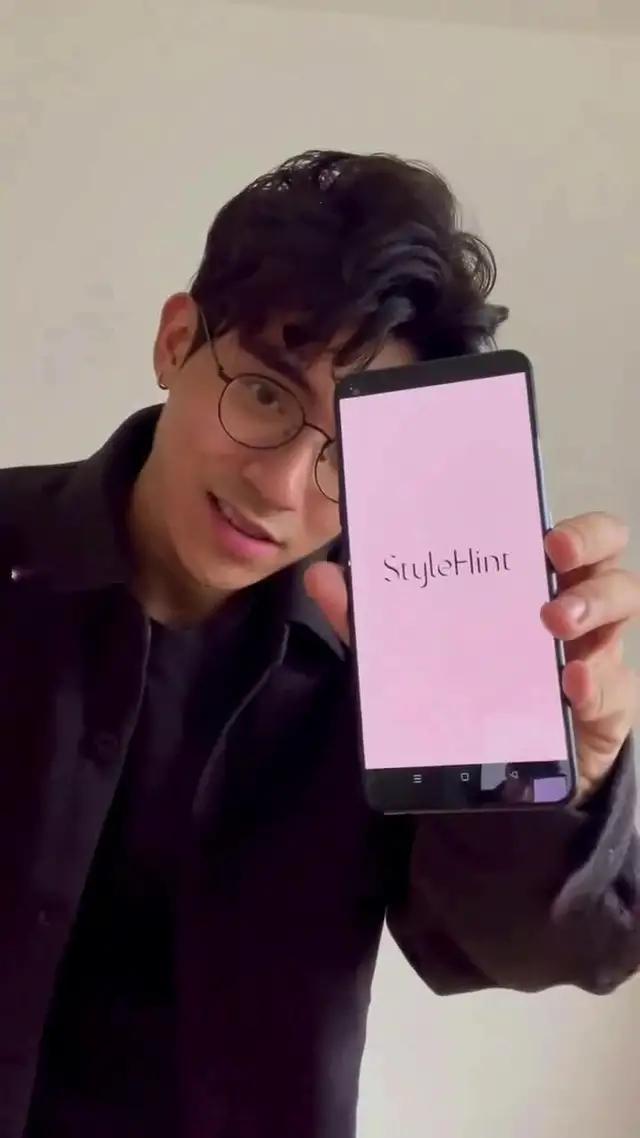 Get updated with the latest looks from UNIQLO and find styles you love with StyleHint!