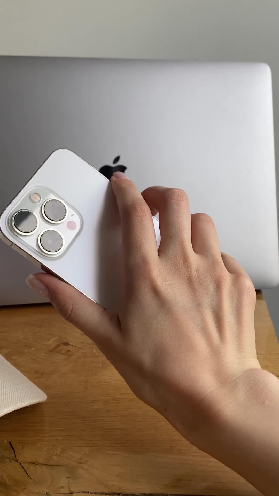 Wanna change your screen? Try this!