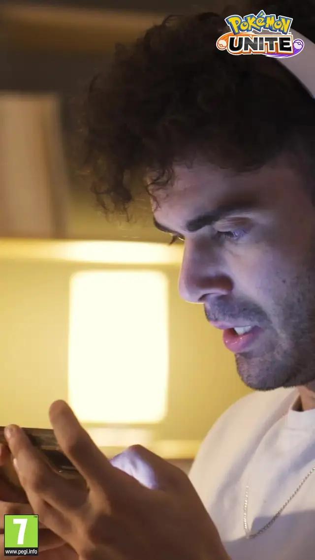 Team up with friends in Pokémon Unite!