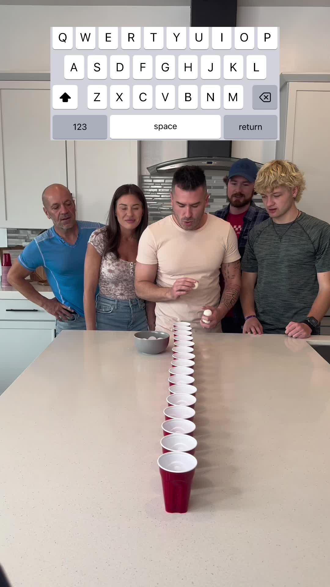 Set exclusive  keyboard& themes for your Phone