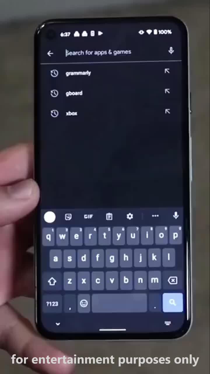 Enjoy a fully customizable keyboard