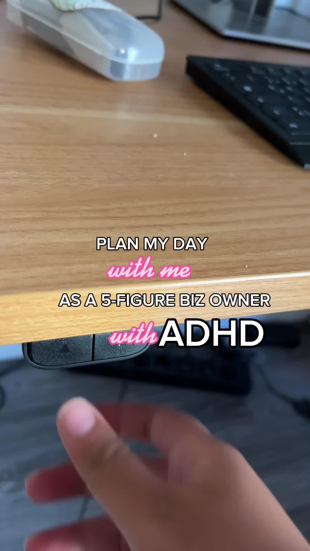 Struggling to stay organized and feeling overwhelmed? We get it. Take charge of your day with Tiimo