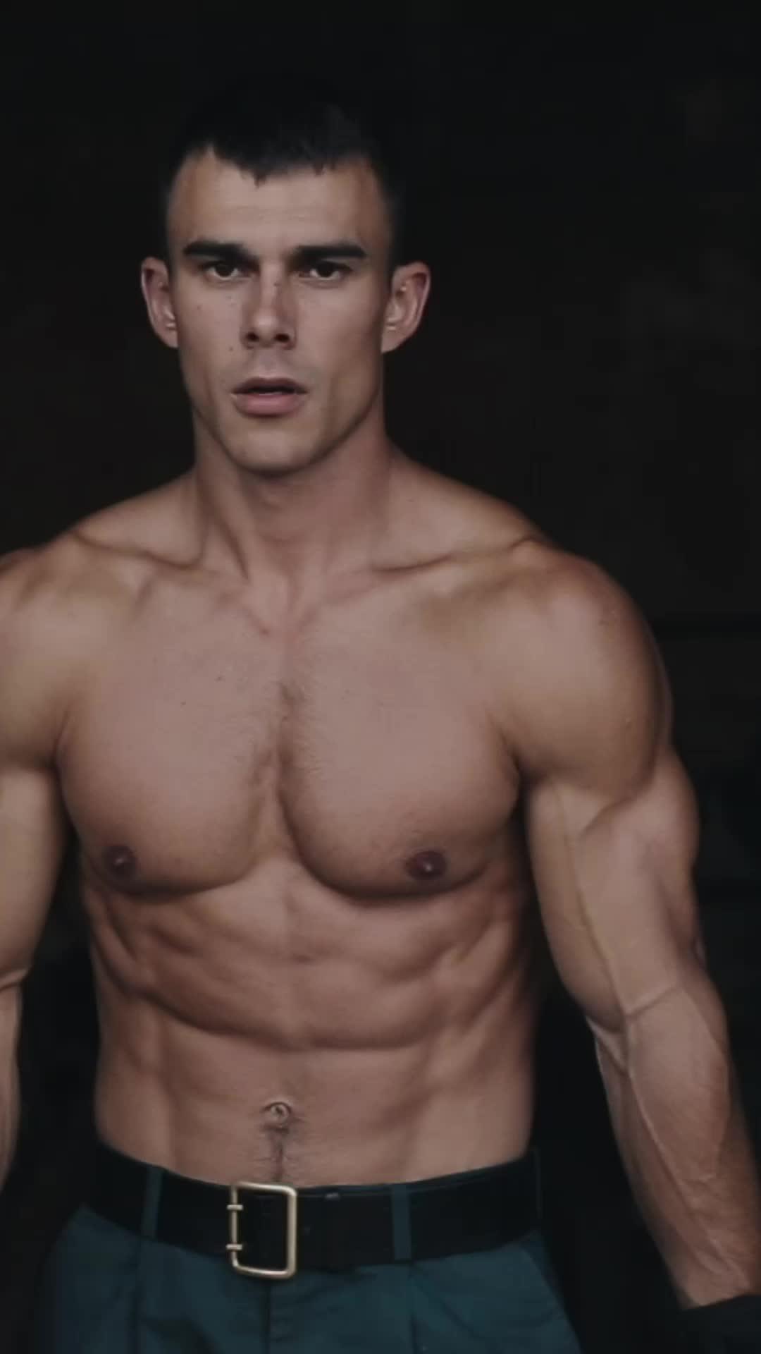 Looking for the right workout plan? We can help create a personalized workout plan for home and gym.