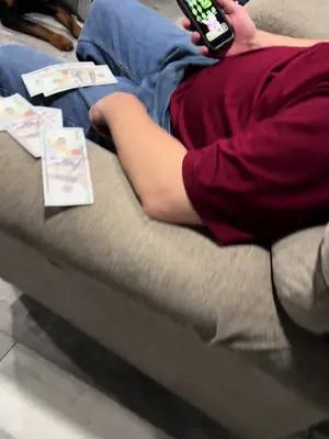 Set exclusive widgets & themes for your Phone!