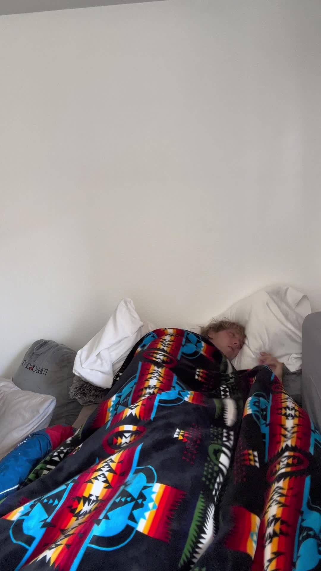 Get a good night’s sleep and learn your patterns with Sleep Tracker.