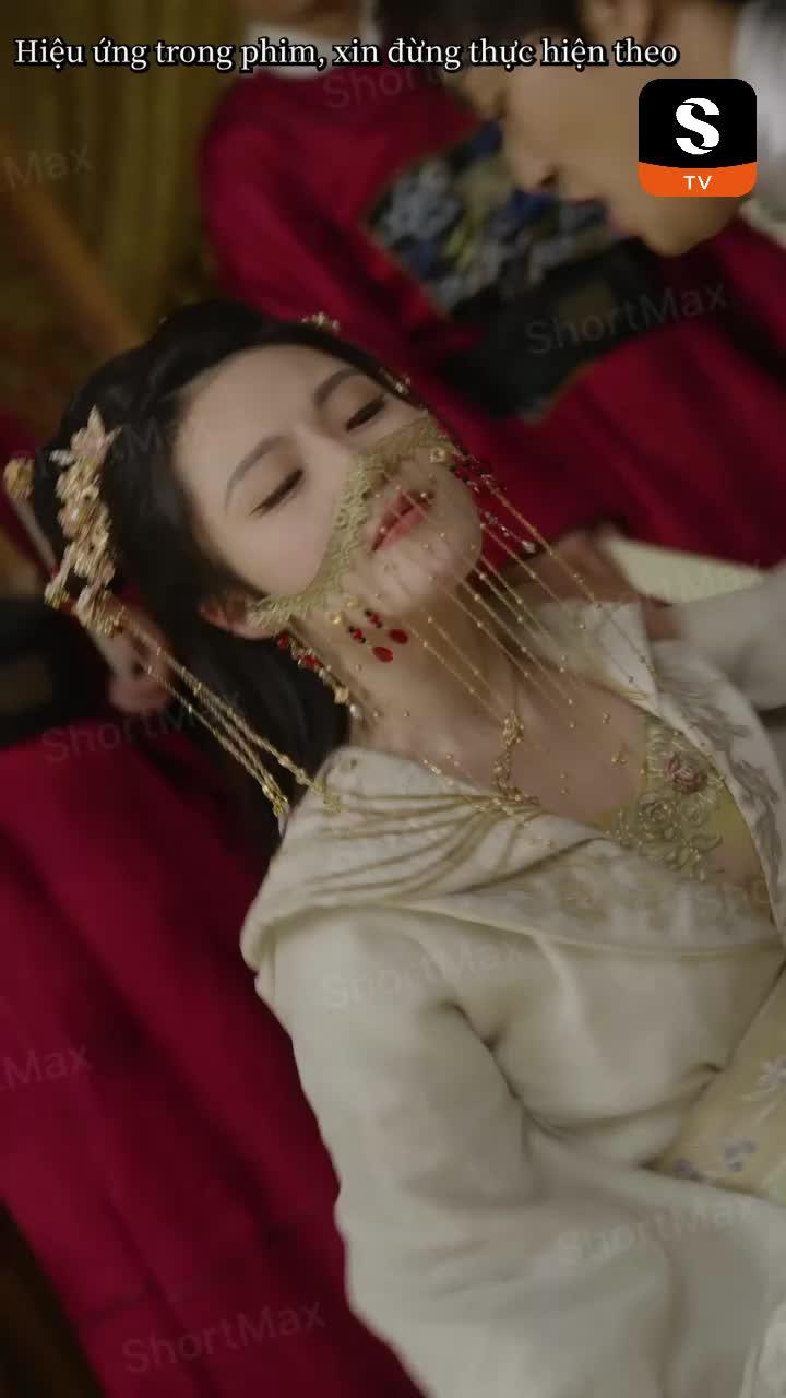 Tôi vừa mới tìm được ấn ký của hoàng đế, nhưng lại bị đồng bạn phản bội！！