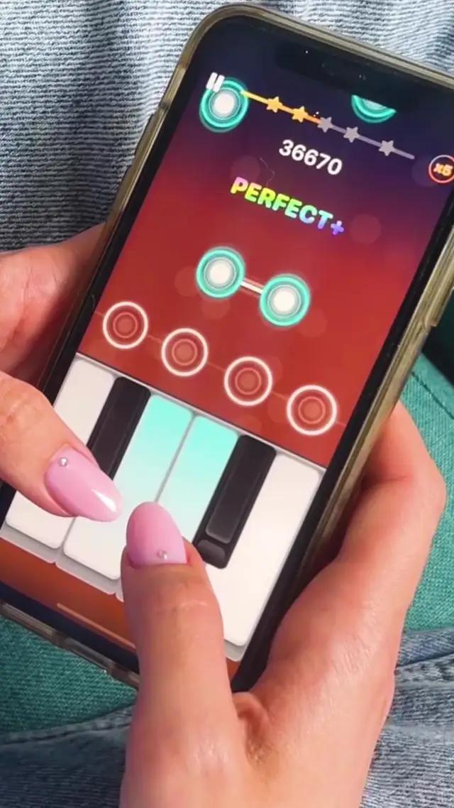 This piano game totally pops!