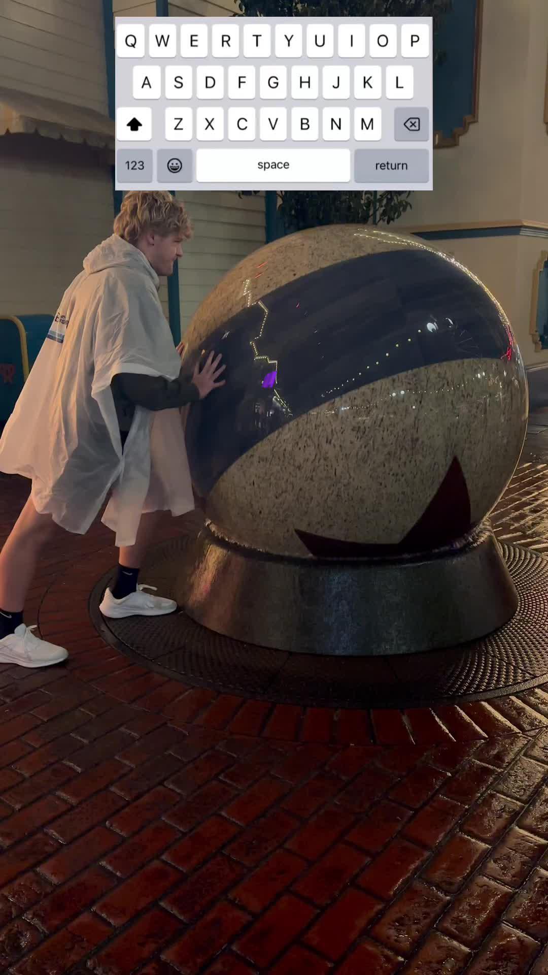 Set exclusive  keyboard& themes for your Phone!