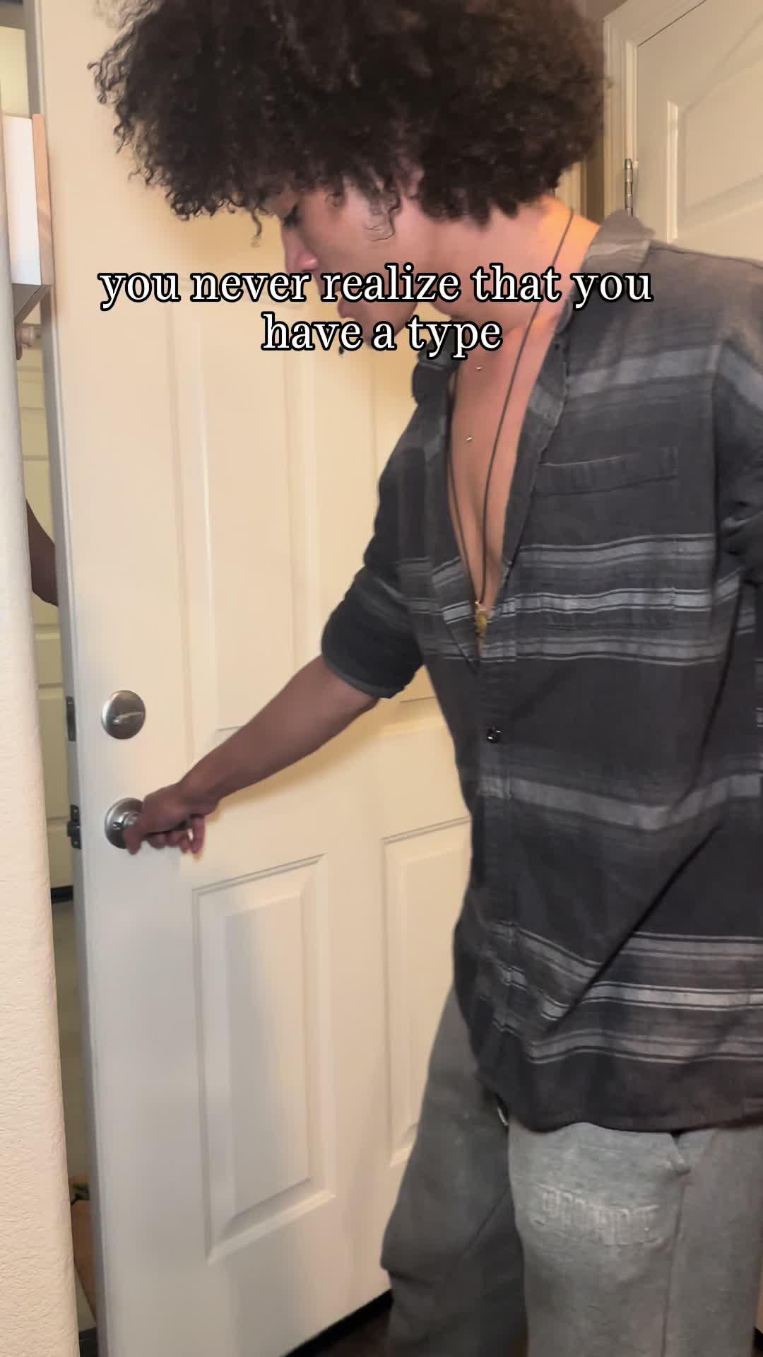 Swipe. Chat. Date on tantan