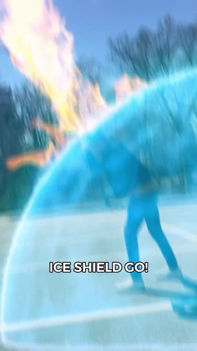 Two friends fight in a style like Call of Dragons #fyp #foryoupage #trending #viral 