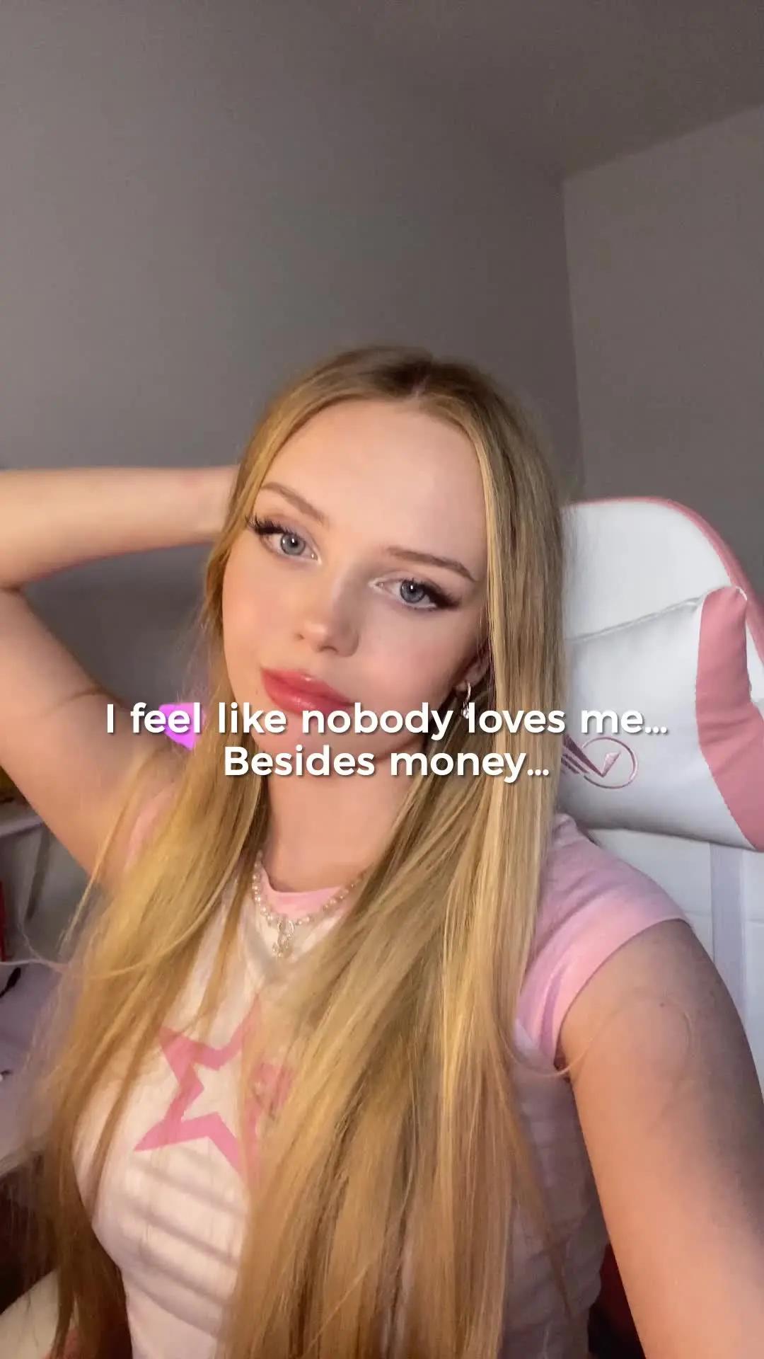 Money never cheats me. I make money from Fr.#fyp #scratchcard #scratchticket 