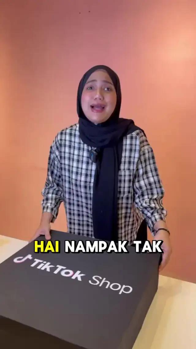 Korang!!! TikTok Shop 9.9 Grand Deals @tiktokshop_my 🇲🇾 is here!  Bermula 5-9 September 2024 ada Up to 50% Hot Prices, Enjoy FREE SHIPPING tau guys!!  AND jangan lupa untuk Join Hashtag Challenge #TikTokShop99GrandDeals & Win Phone!   For more details search keyword "99GrandSales"   Happy shopping 🛍️