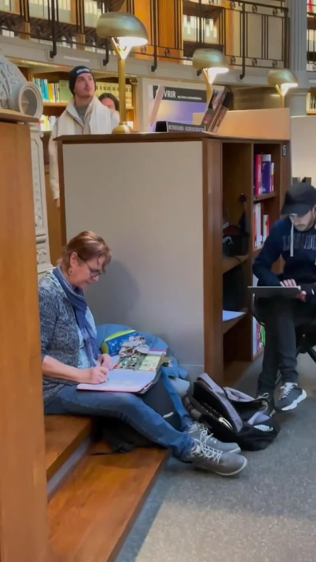 Track your books with Bookly!