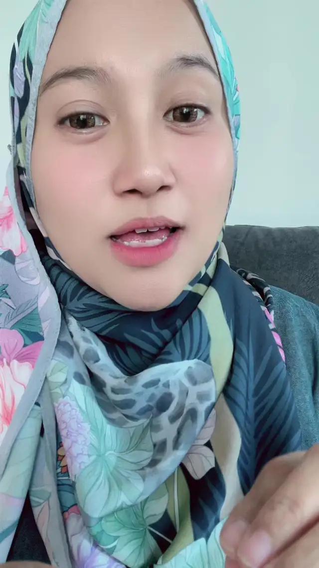 Guys tahu tak di apps store ada game TOPTOP. best boleh lawan 2 hingga 4 orang. addicted! free je. boleh search n install #appstoptop #bubbleboom #gameonline #boombuih