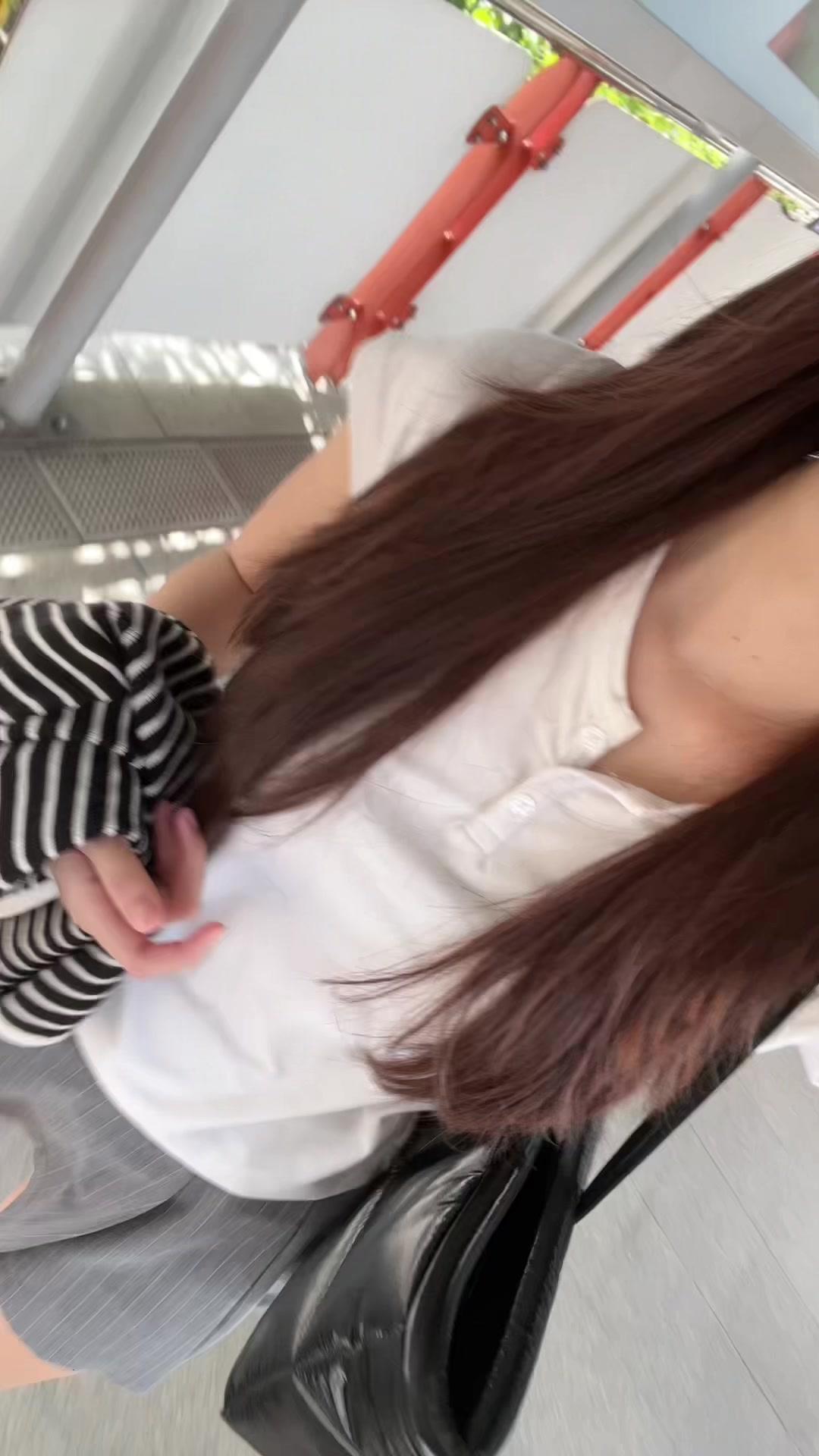 กระโปรงน่ารักที่จริงใจ🖤🤍 #แอปส้ม #รีวิวแฟชั่นแอพส้ม #คลาสแฟชั่น #outfitideas