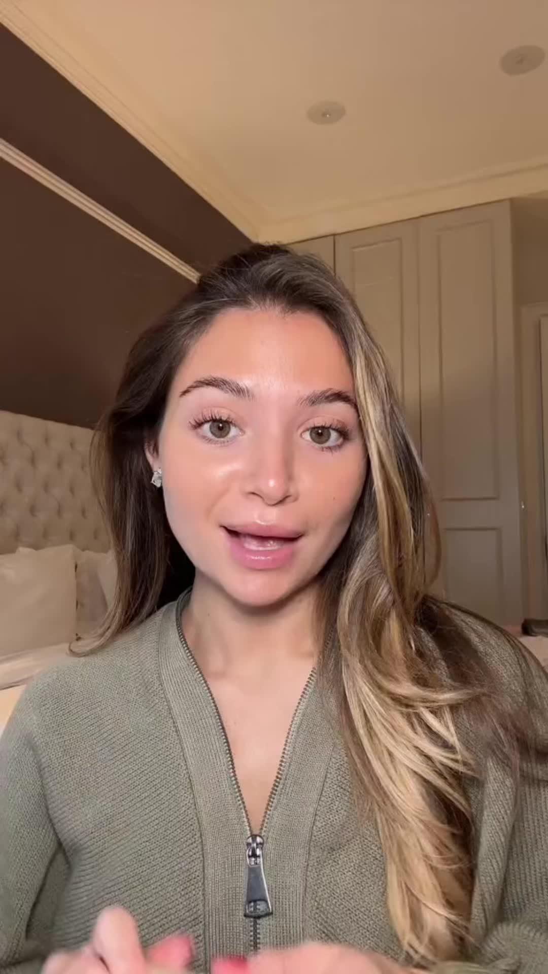 Get @amarariva's recommendations for restaurants and beauty spots in cities all over the world.