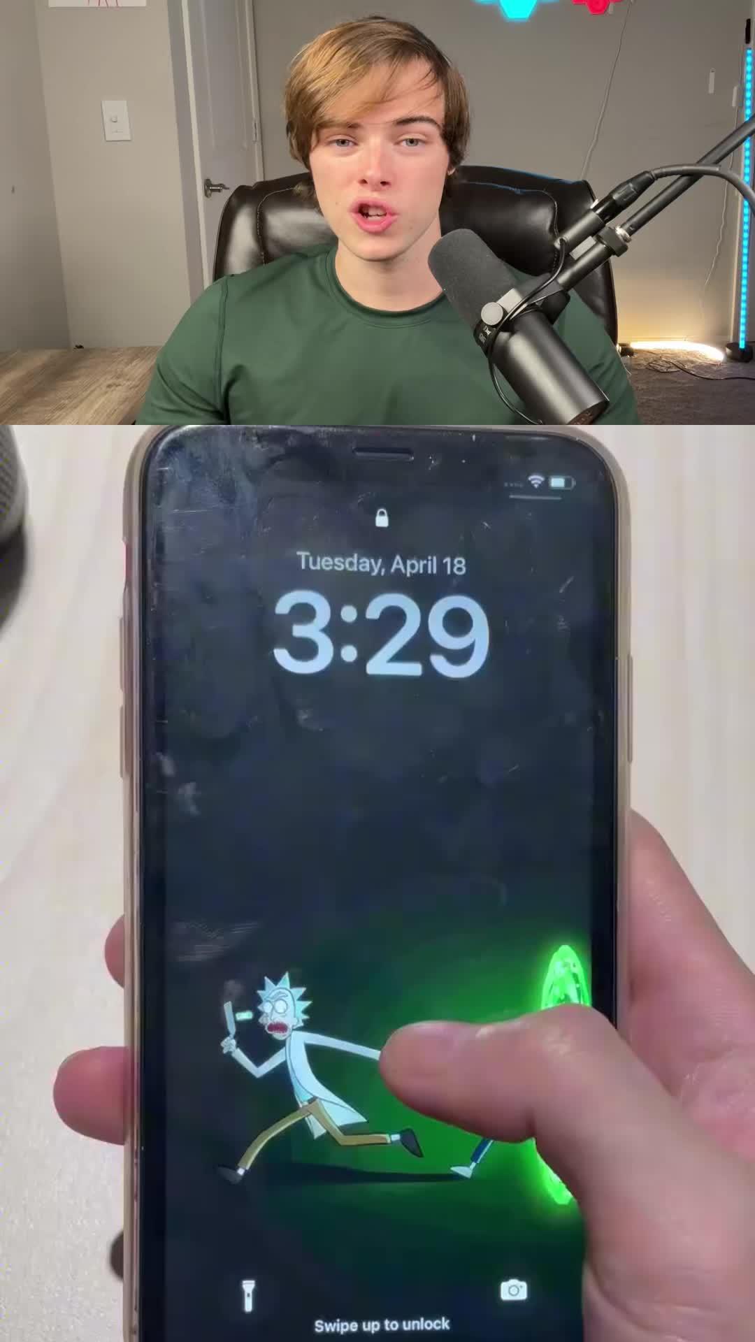 Set exclusive widgets & themes for your Phone!