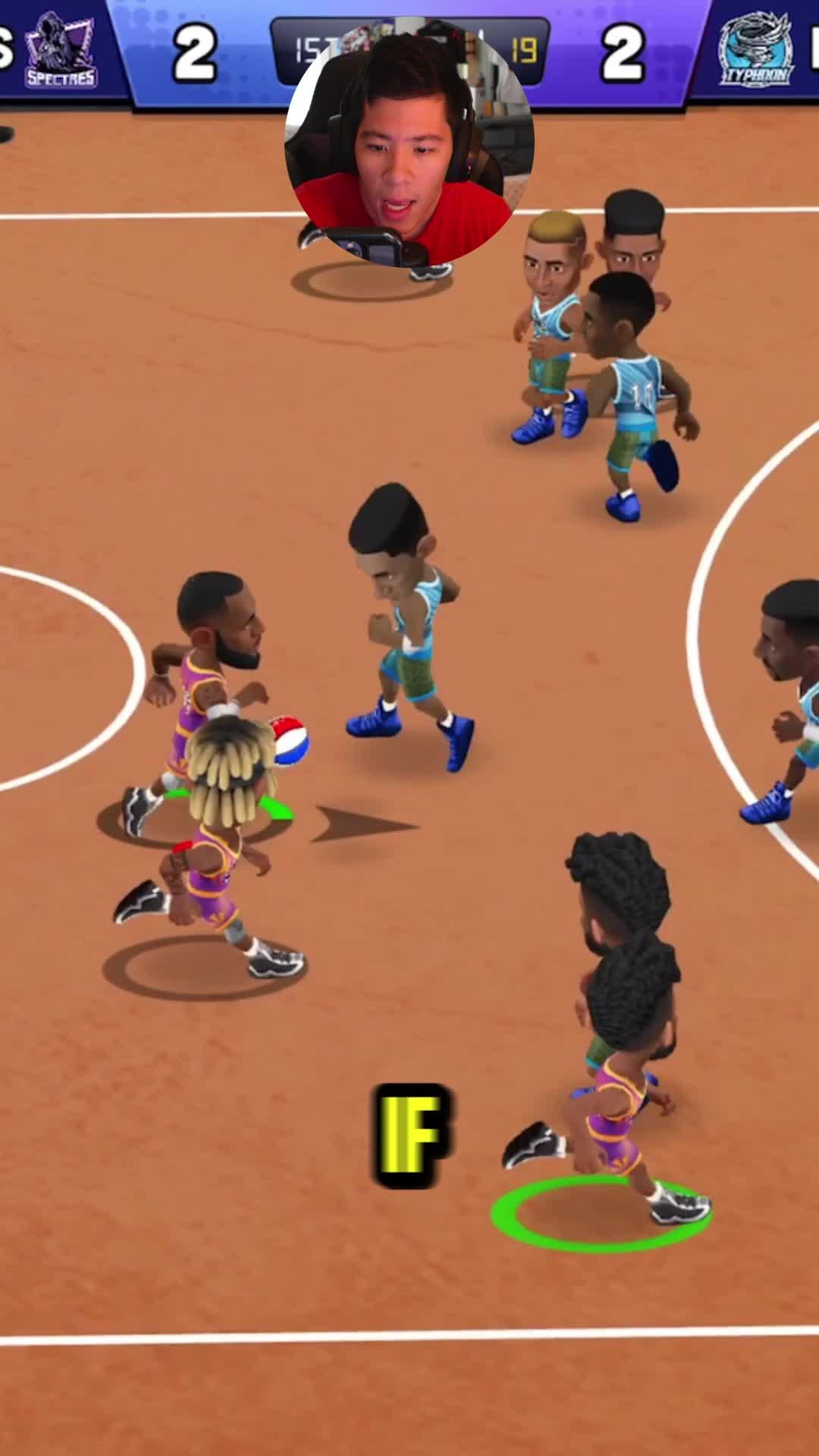 Dominate the court in this casual basketball game!