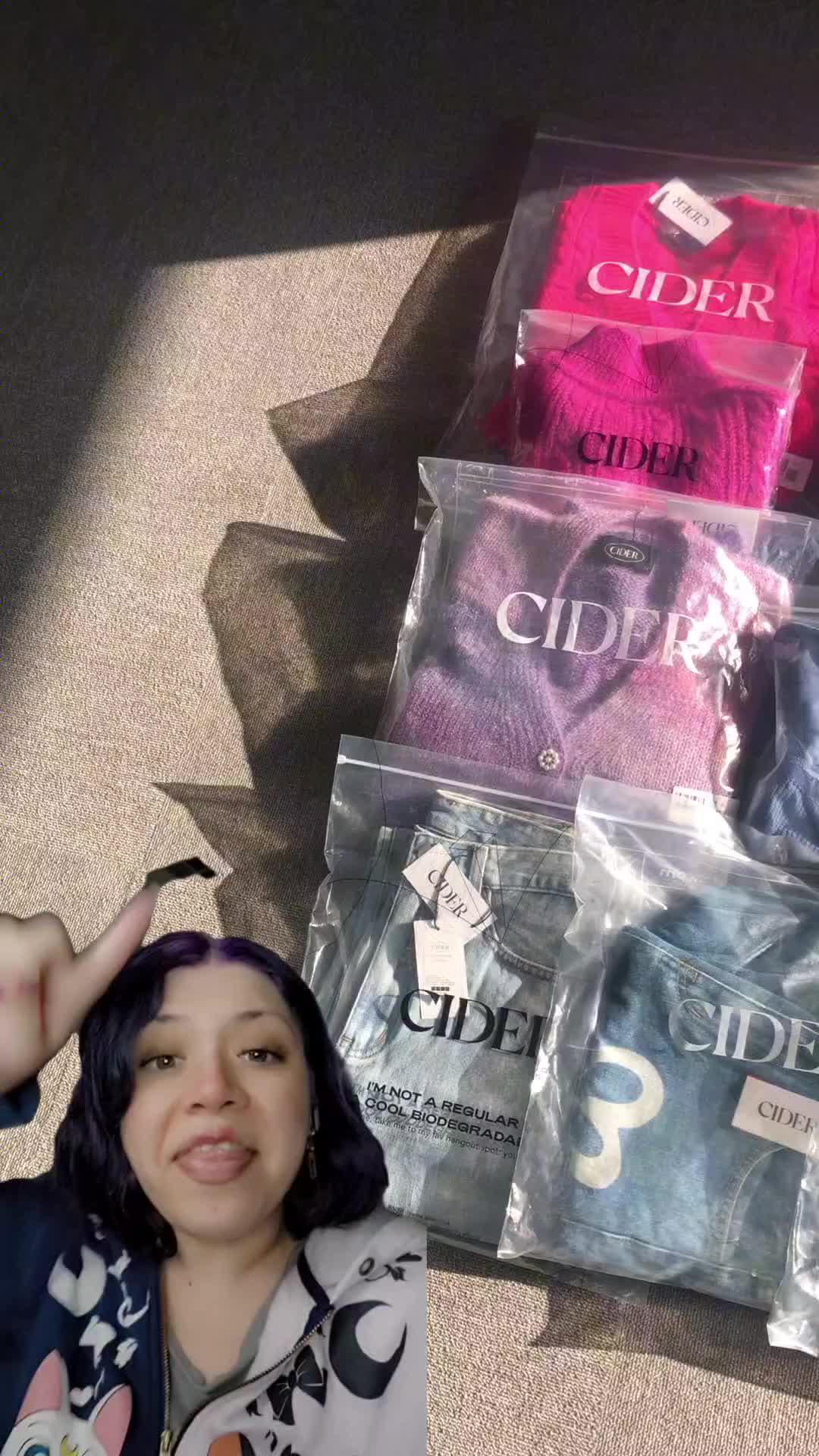 Adorable & affordable! Get 20% off your 1st app order!