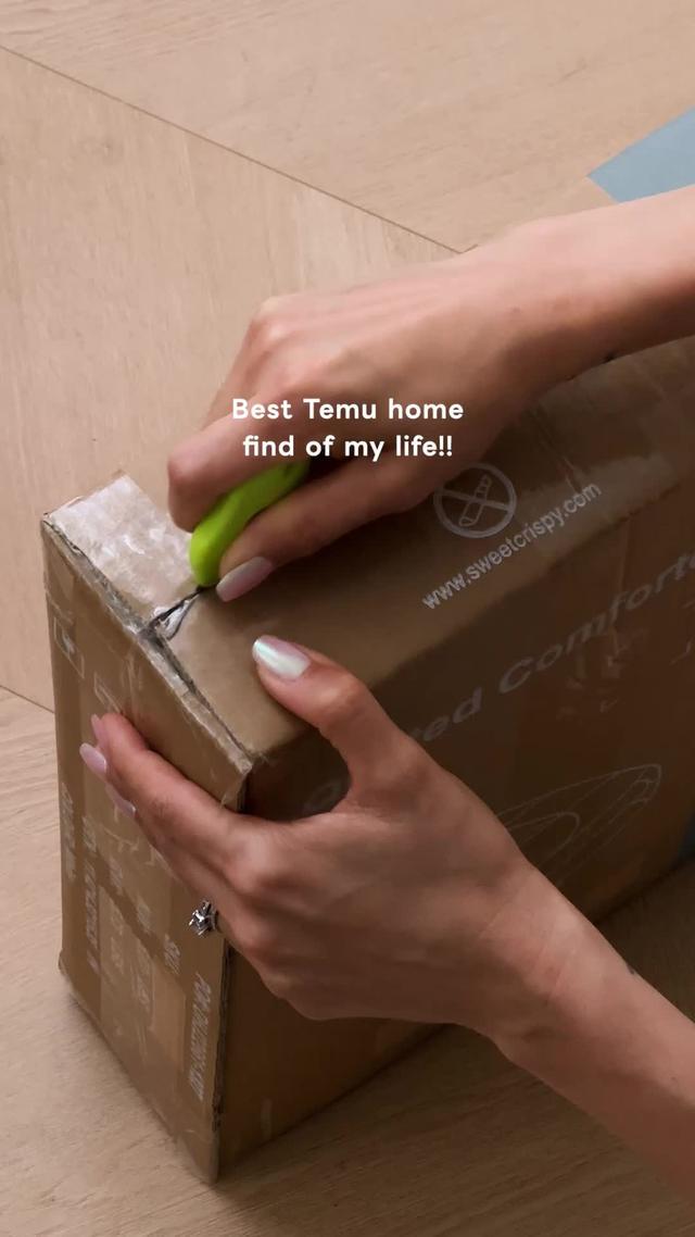 Transform your living space into a haven of comfort and style! 🏠✨ Dive into unparalleled comfort and give your sleep space a hint of sophistication. 💖 #interiordesign #homefinds #cocyhome #homesale #instagood #foryou #foryourpage #fyp #trending #homealone #makeeverythingbeautiful #surroundyourselfwiththethingsyoulove #cosy #cosyhome #cosyvibes #comfycozy #luxurybedding #luxurybed #beddingset #newbedding #premiumbedding #temusale #temuhaul #temu #temufinds #temudecor #CozyDreams #BedroomLuxury #extraordinaryinteriors