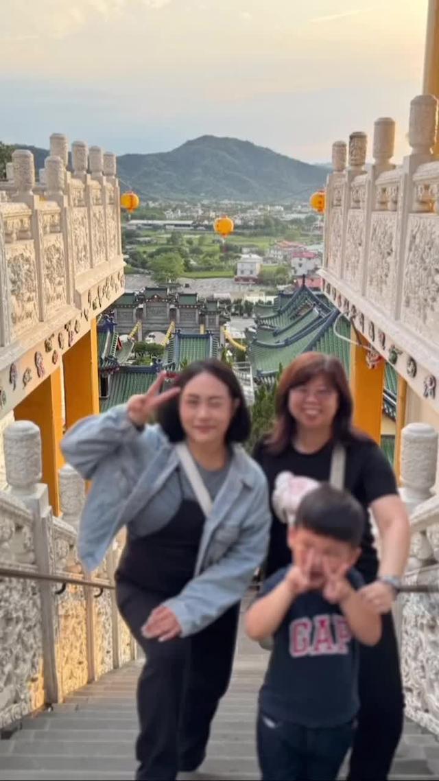 自動辨識繁體中文字幕,圖片變高清,一鍵摳圖...你想要的功能小影剪輯app全都有!快用小影製作精彩影片吧