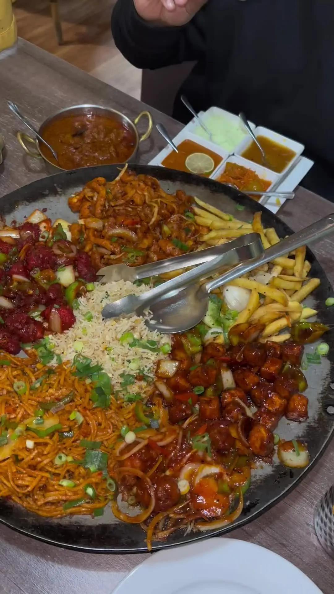 The food was amazing 😮‍💨 | @Cuvva our trusted short term insurance app 🫶🏽❤️ #fyp #foryou #foodvlog #cartok 