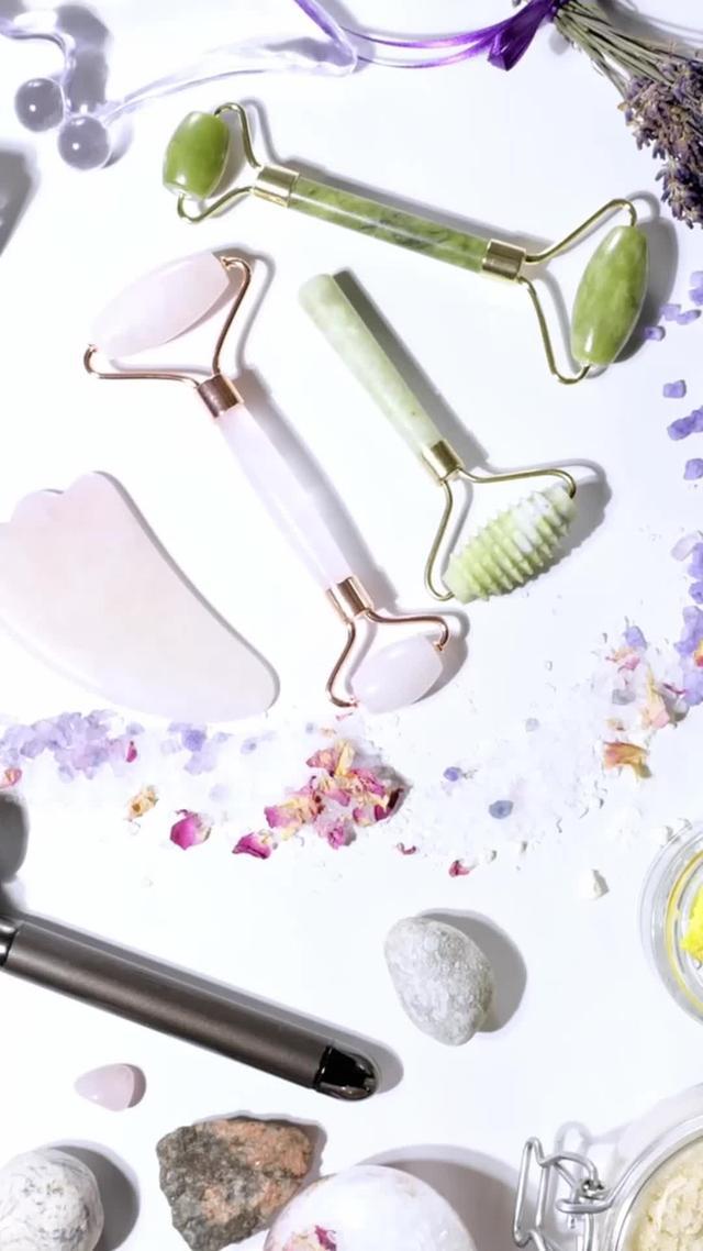 Discover what kitchen ingredients make the best skincare. Download Facebook.