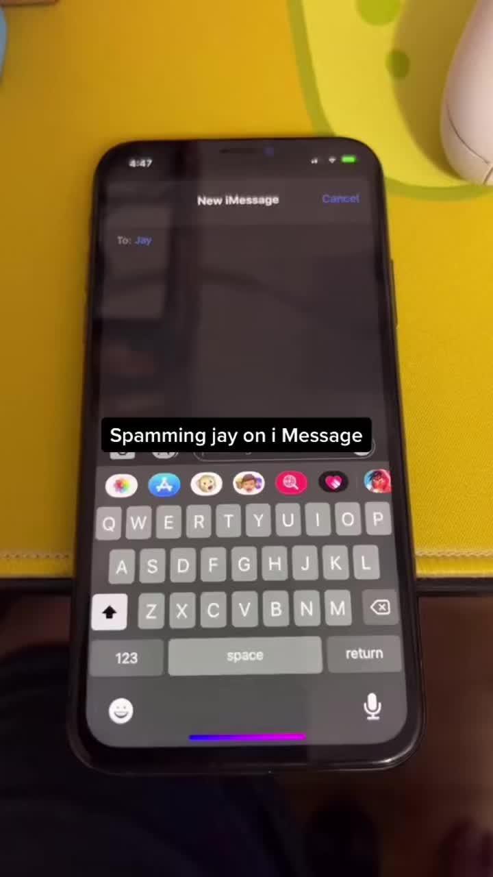 Enjoy a fully customizable keyboard