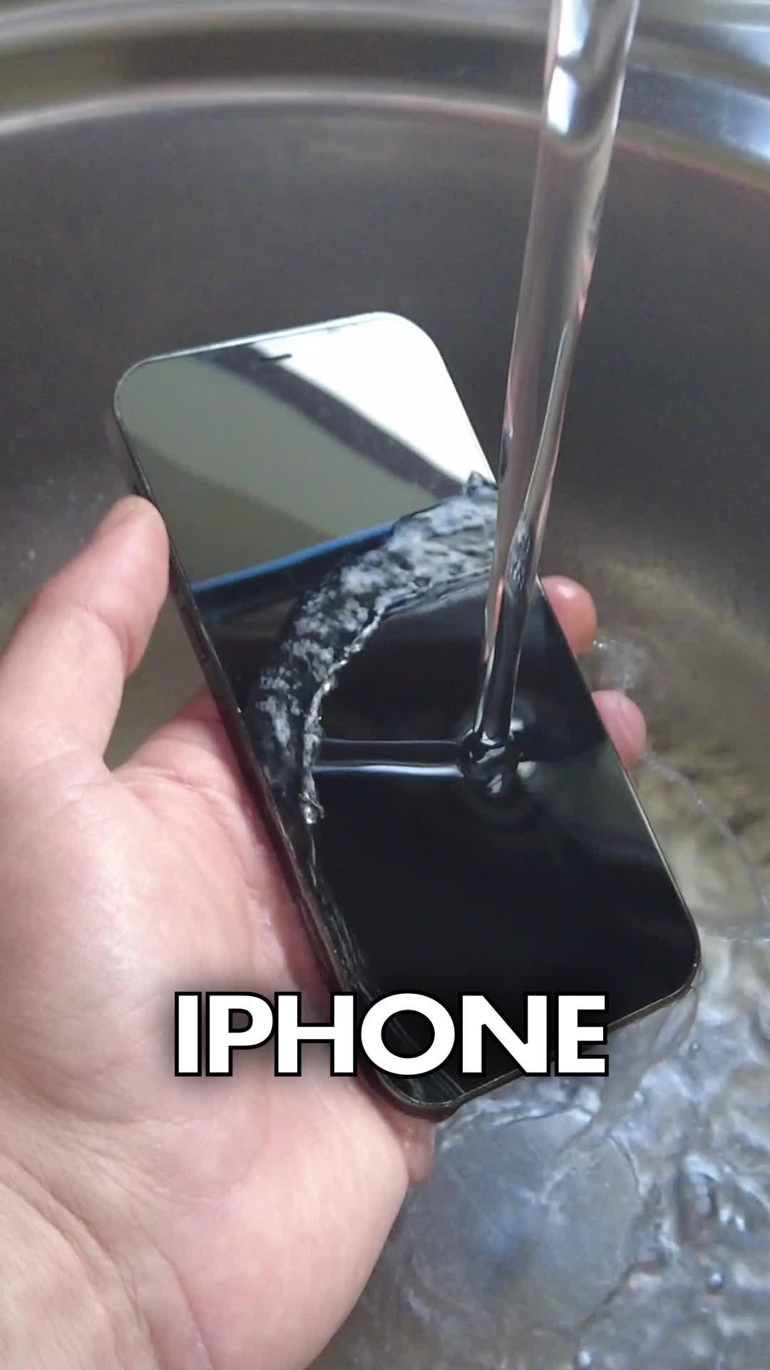 Free up iPhone storage in seconds with Ai Cleaner!