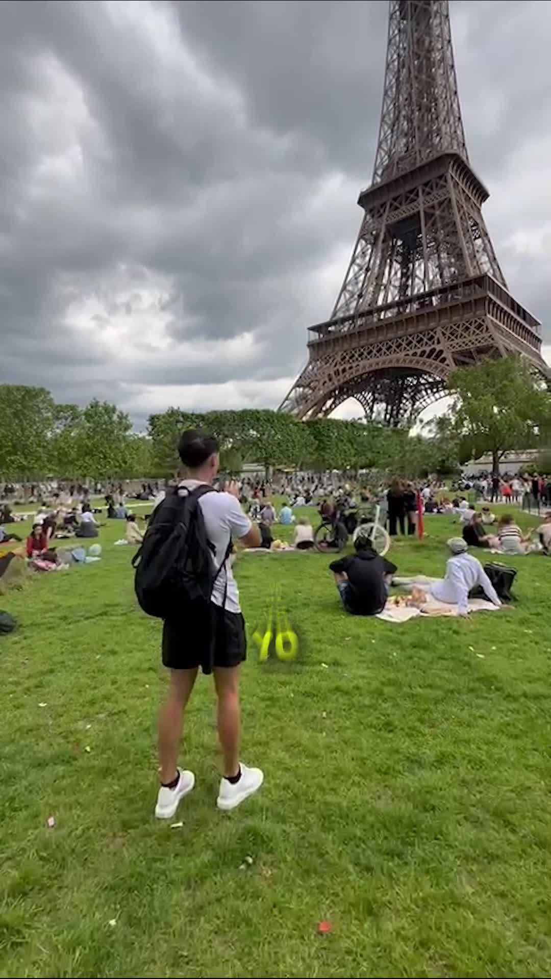 Free up iPhone storage in seconds with Cleanup!