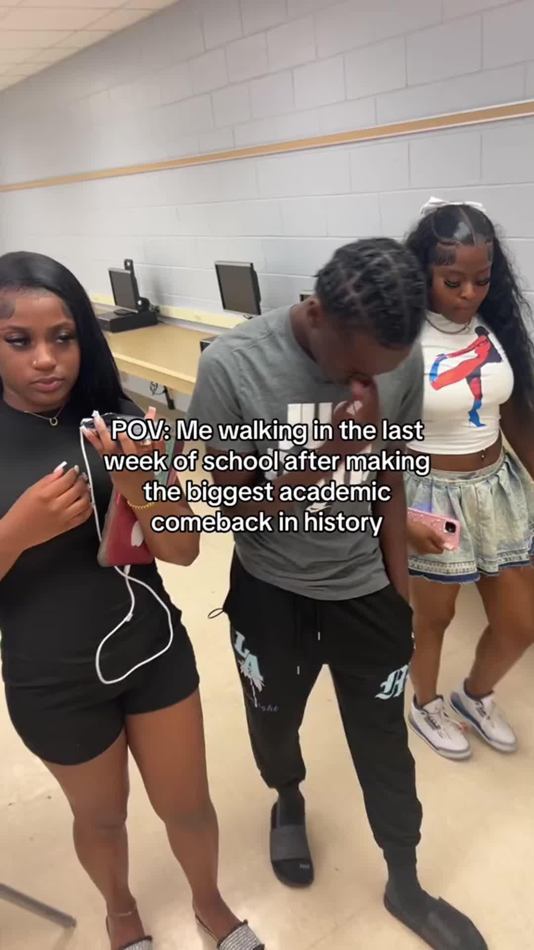 Any subject is easy for me🧑🏾‍💻#universitylife #college #final #ap